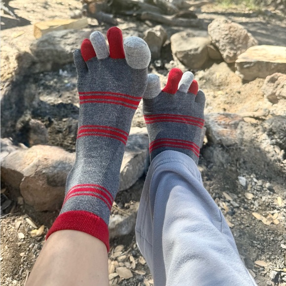Used Toe socks - Picture 2 of 10